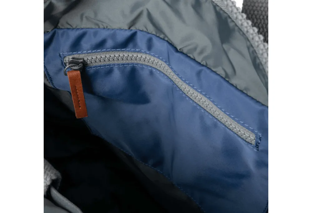 Roka Canfield B Medium Sustainable Backpack< Backpacks