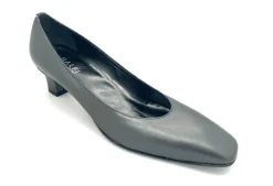 Amalfi by Rangoni Celyn Narrow Fitting Court Shoe<Women Narrow