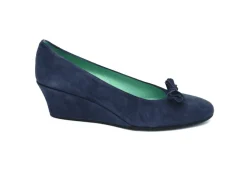 Amalfi by Rangoni Dalila Bow Aa Narrow Fitting Court Shoe<Women Narrow