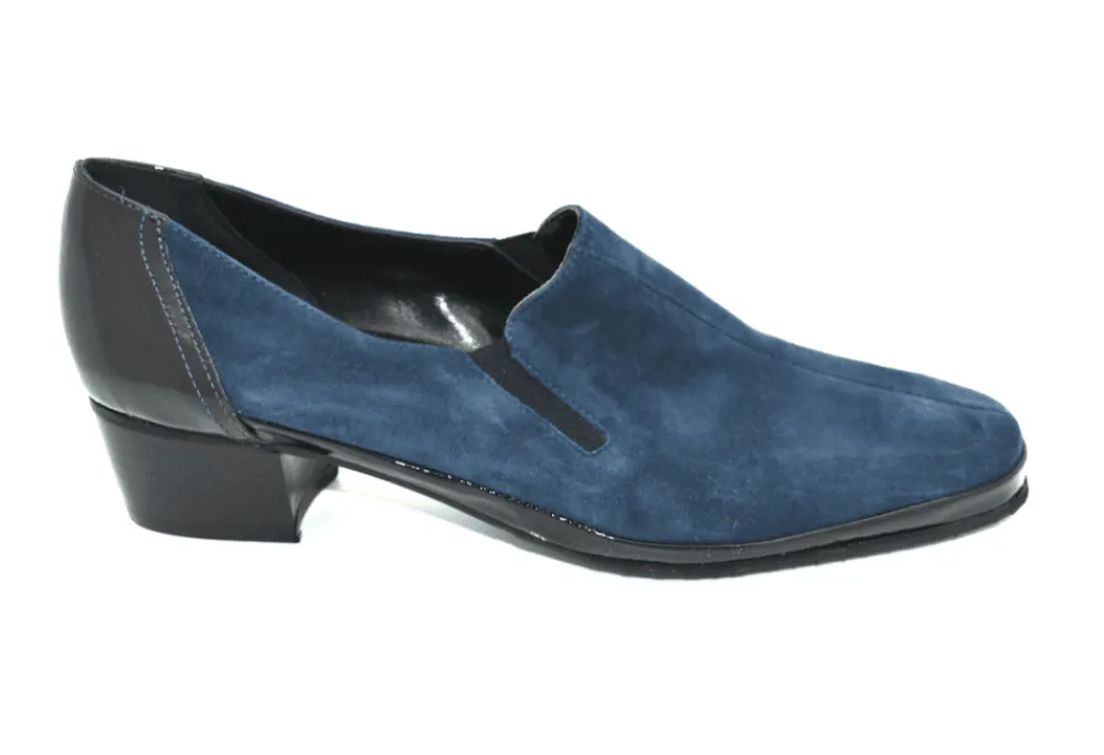 Amalfi by Rangoni Escort Narrow Fitting Shoe<Women Narrow