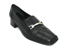 Amalfi by Rangoni Forietti Narrow Fitting Chain Loafer<Women Narrow