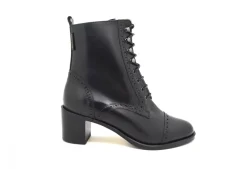 * Helmsley<Women Boots