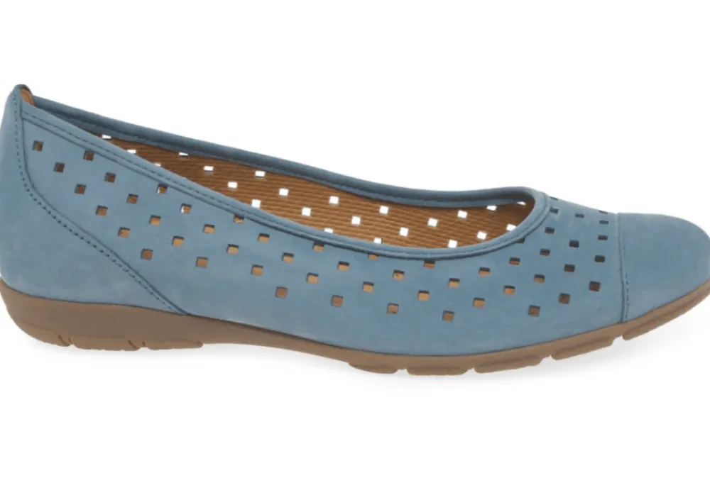 Gabor Ruffle Ballerina Pump<Women Casual